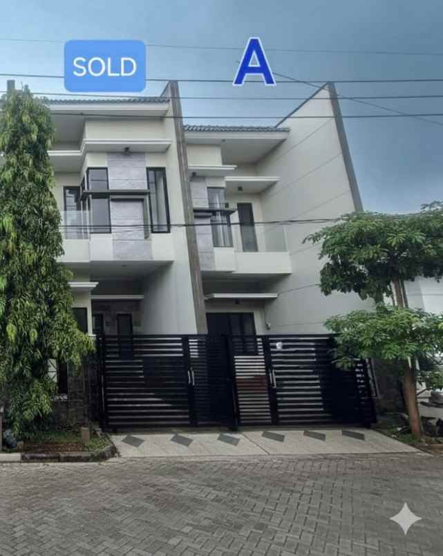 dijual rumah mulyosari prima