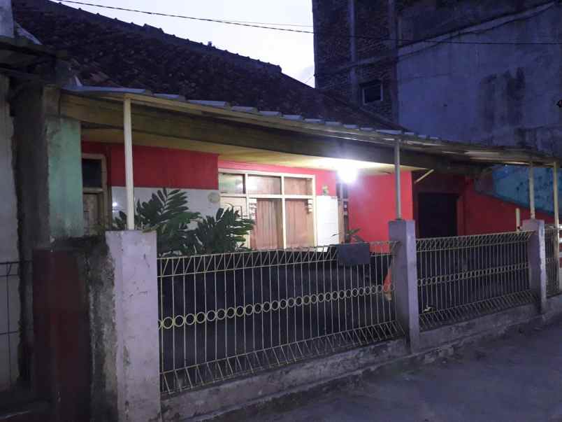 dijual rumah murah pinggir jalan