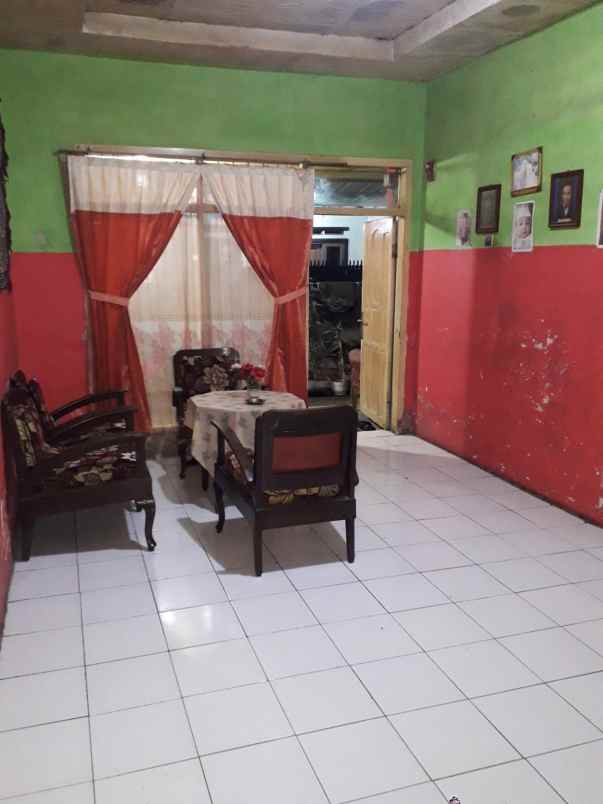 dijual rumah murah pinggir jalan