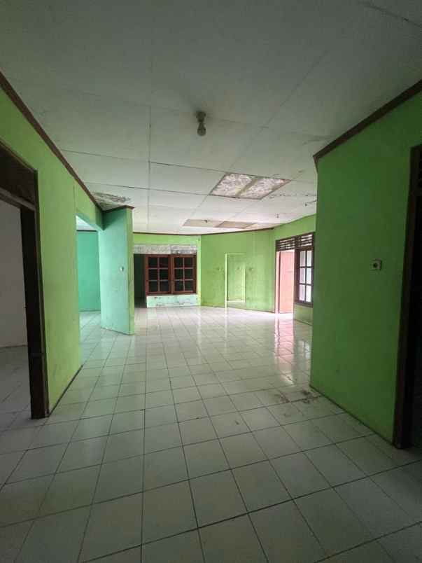 dijual rumah murah tengah kota