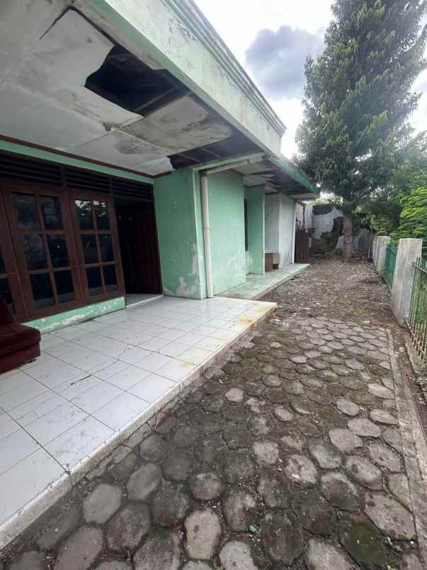 dijual rumah murah tengah kota