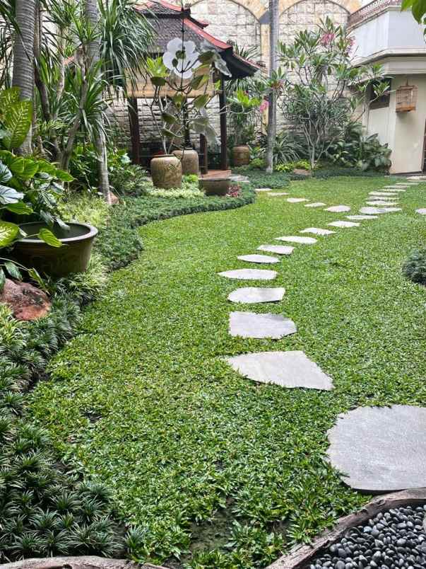 dijual rumah nginden