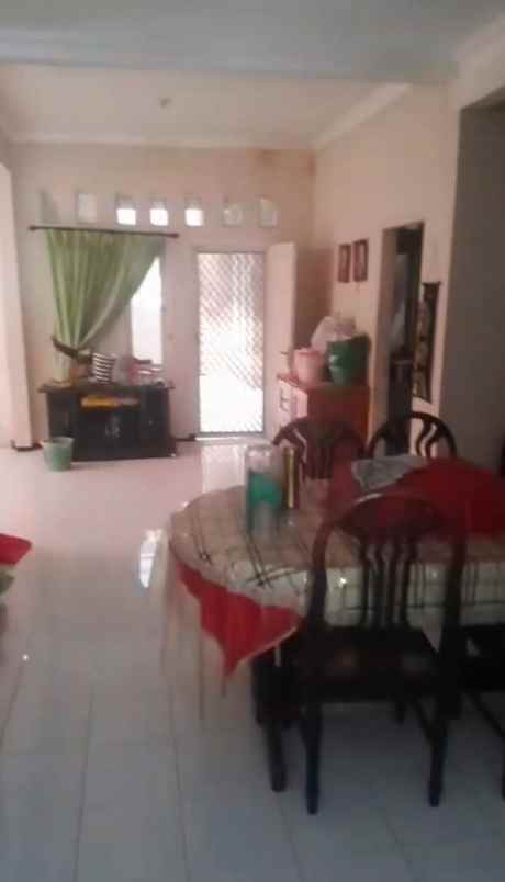 dijual rumah nginden