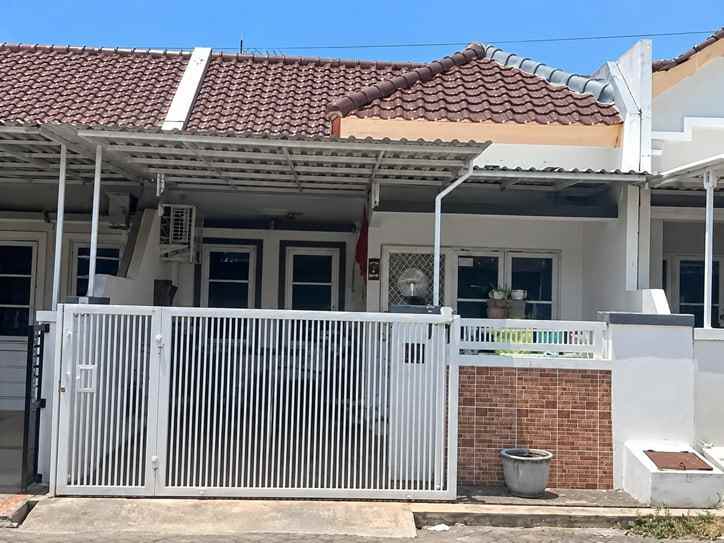 dijual rumah nirwana regency rungkut