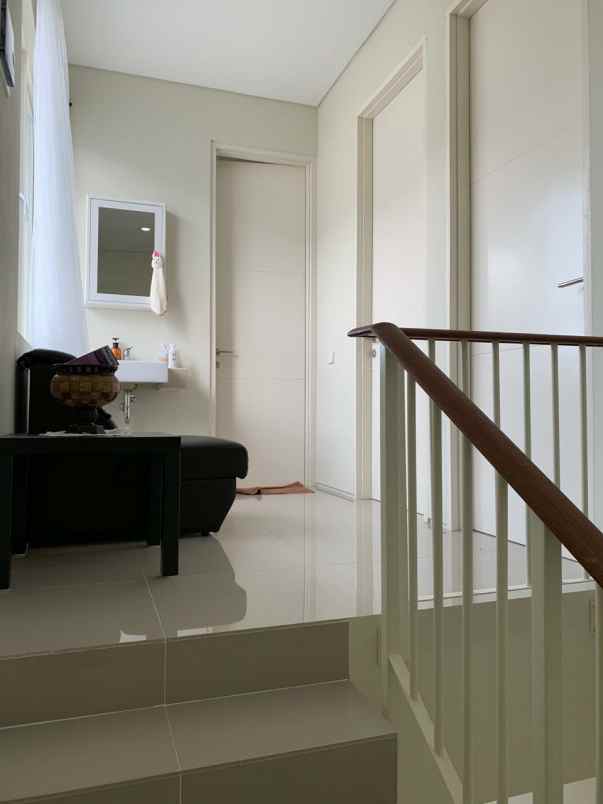 dijual rumah northwest park