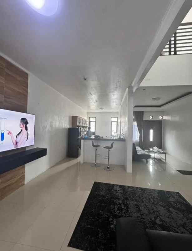 dijual rumah open space 2 lantai riung bandung