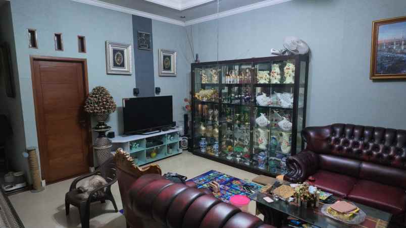 dijual rumah pahlawan kebon jeruk