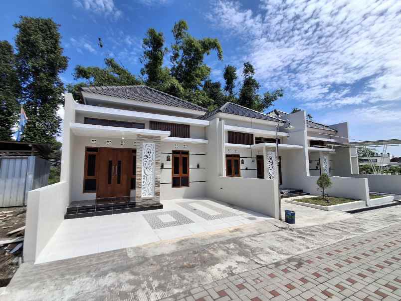 dijual rumah pakahan jogonalan klaten