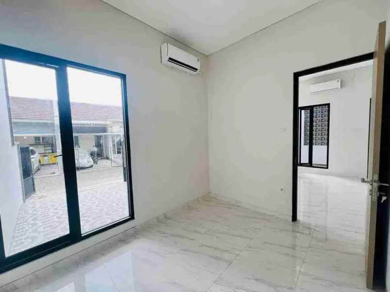 dijual rumah pakal madya