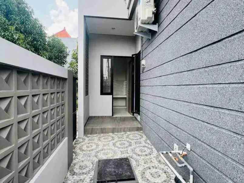 dijual rumah pakal madya