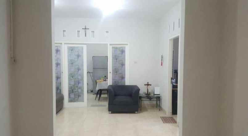 dijual rumah pantai mentari