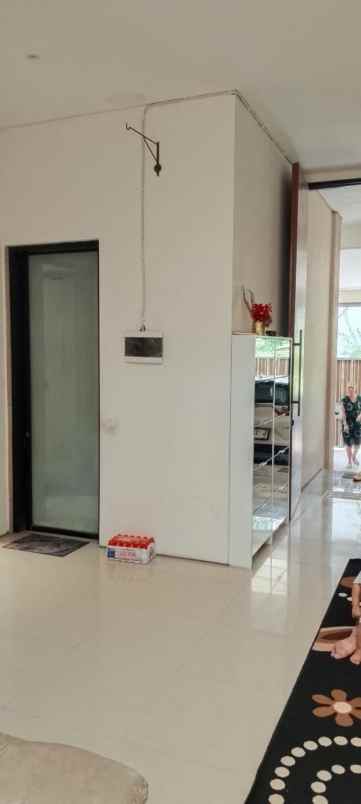 dijual rumah pantai mentari