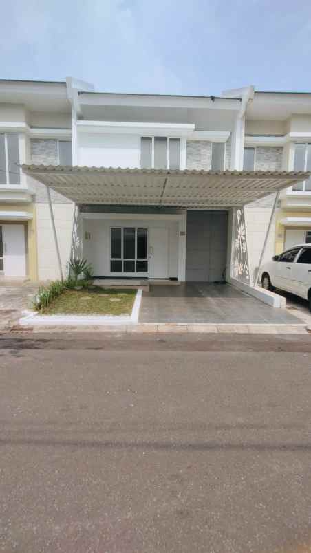 dijual rumah paradise city