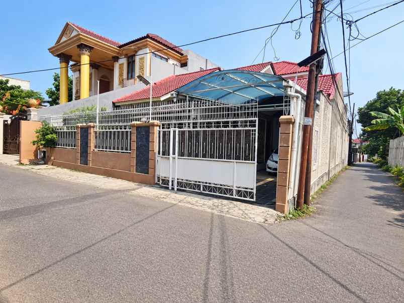 dijual rumah pasar minggu