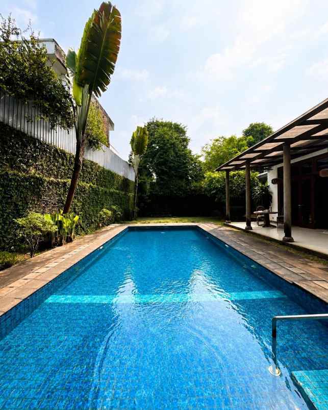 dijual rumah pejaten barat kemang