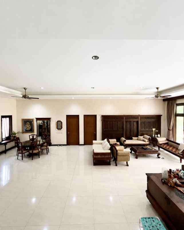 dijual rumah pejaten barat kemang