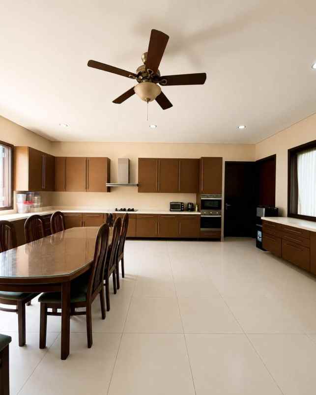 dijual rumah pejaten barat kemang