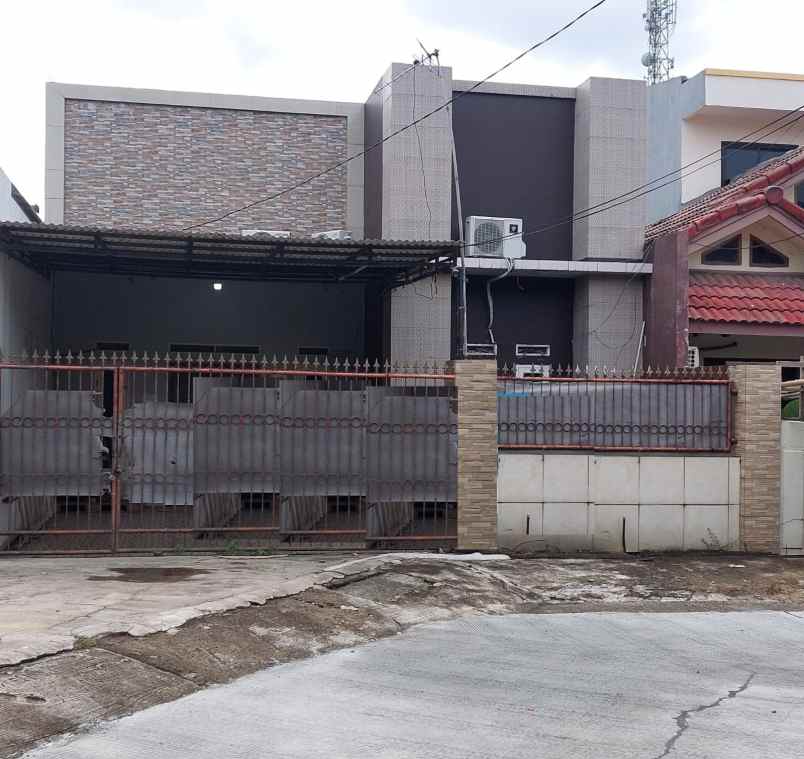 dijual rumah permata harapan baru kota