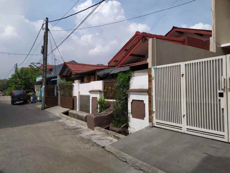 dijual rumah permata hijau permai