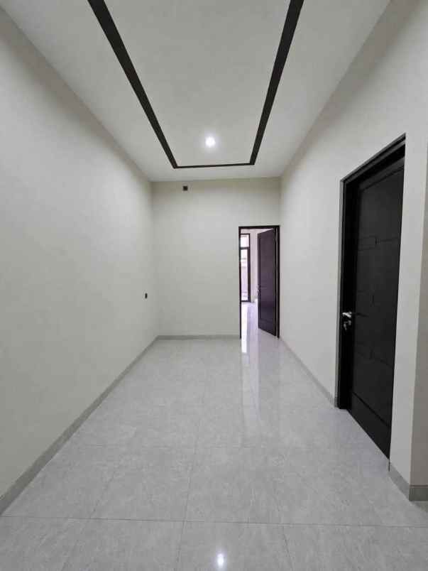 dijual rumah perumahan babatan pantai