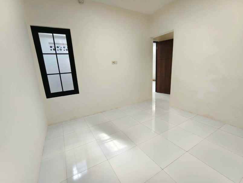 dijual rumah perumahan citra graha