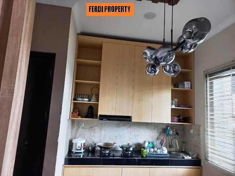 dijual rumah perumahan citra gran cibubur