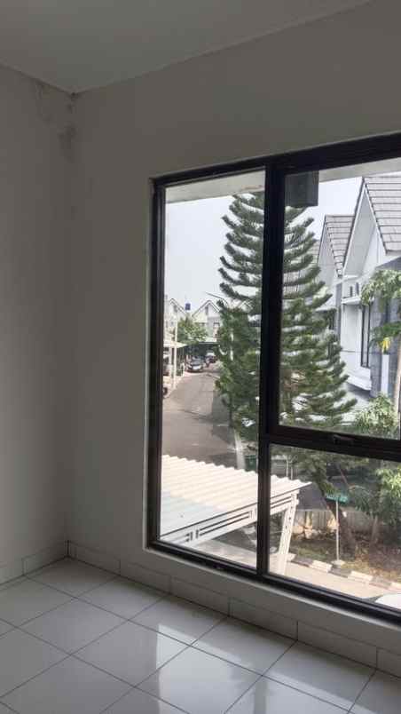 dijual rumah perumahan galuhmas cluster