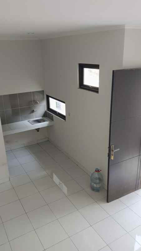 dijual rumah perumahan galuhmas cluster