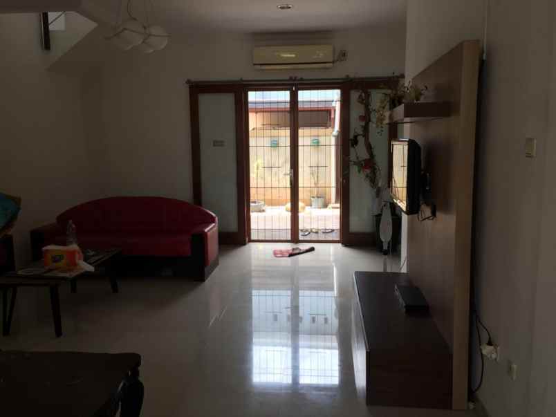 dijual rumah perumahan grand prima