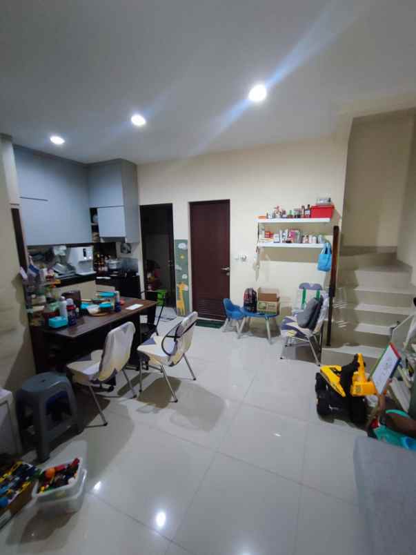 dijual rumah perumahan green village tangerang