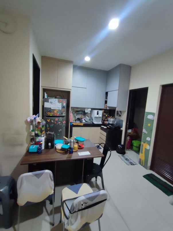 dijual rumah perumahan green village tangerang