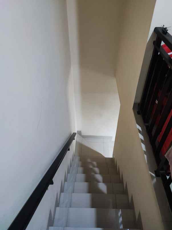 dijual rumah perumahan green village tangerang