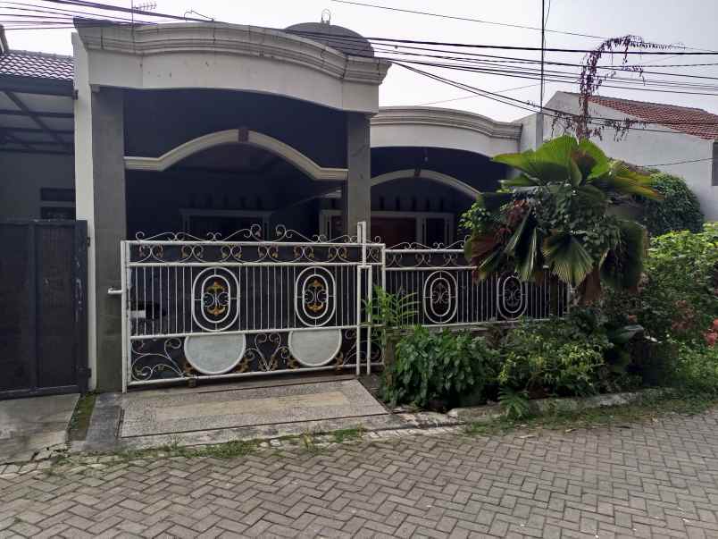dijual rumah perumahan permata safira