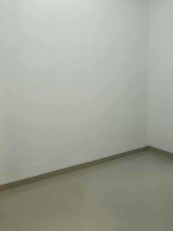 dijual rumah perumahan pesona anggrek