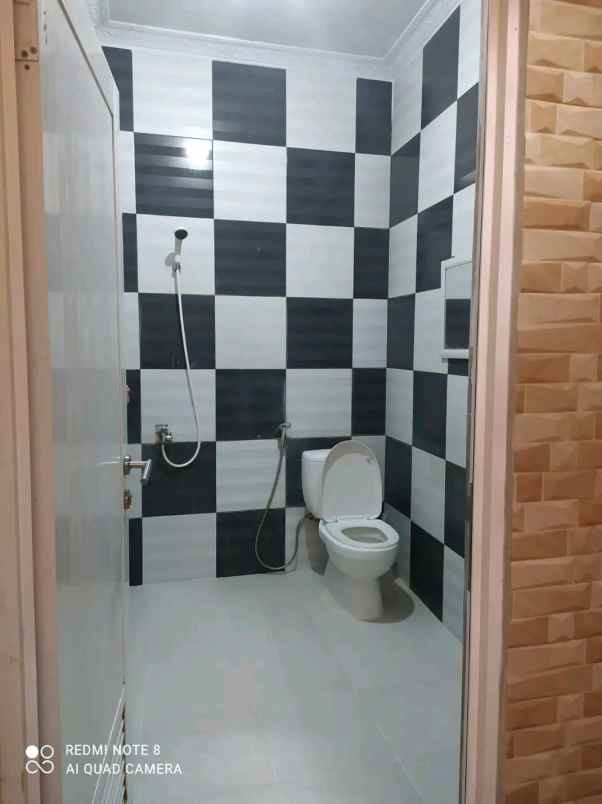 dijual rumah perumahan taman kota
