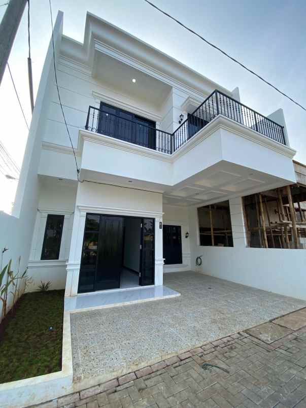 dijual rumah perumahan taman pesona