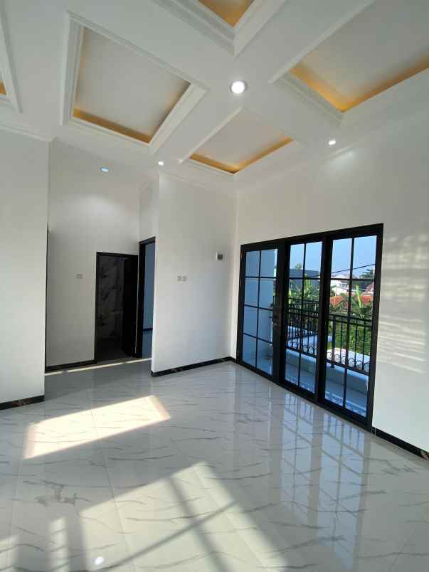 dijual rumah perumahan taman pesona