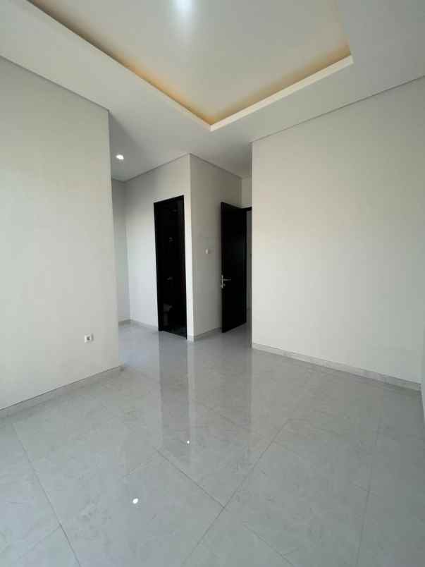 dijual rumah perumahan wisma mukti