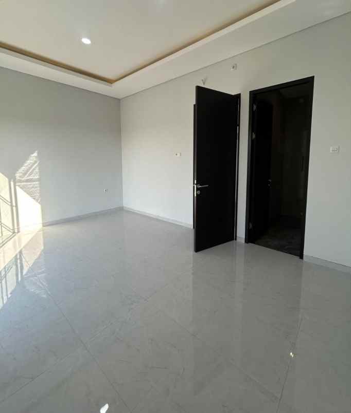 dijual rumah perumahan wisma mukti