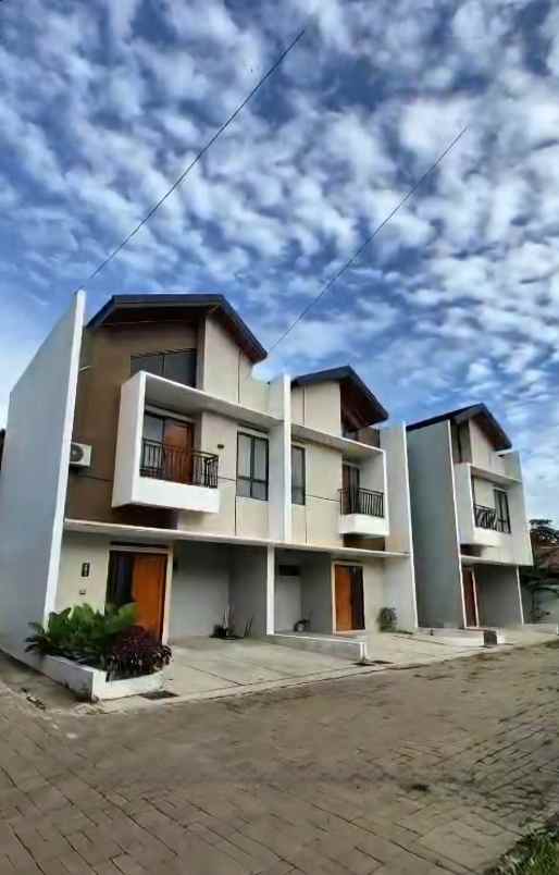 dijual rumah pocis serpong