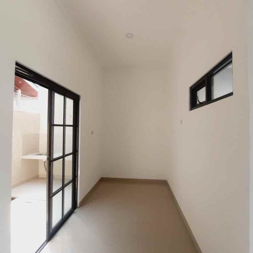 dijual rumah pocis serpong
