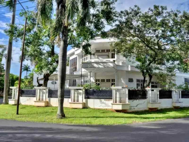 dijual rumah pondok indah