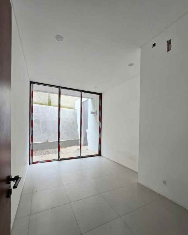 dijual rumah pondok kelapa