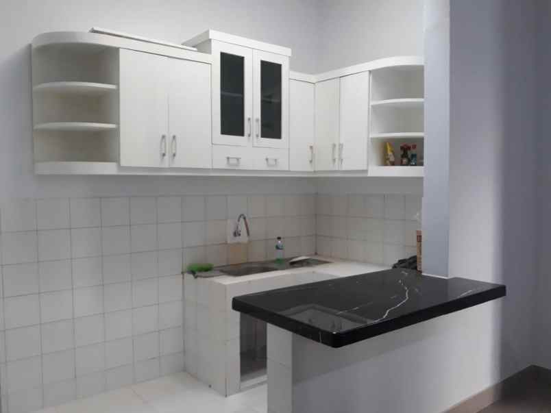 dijual rumah pondok kopi