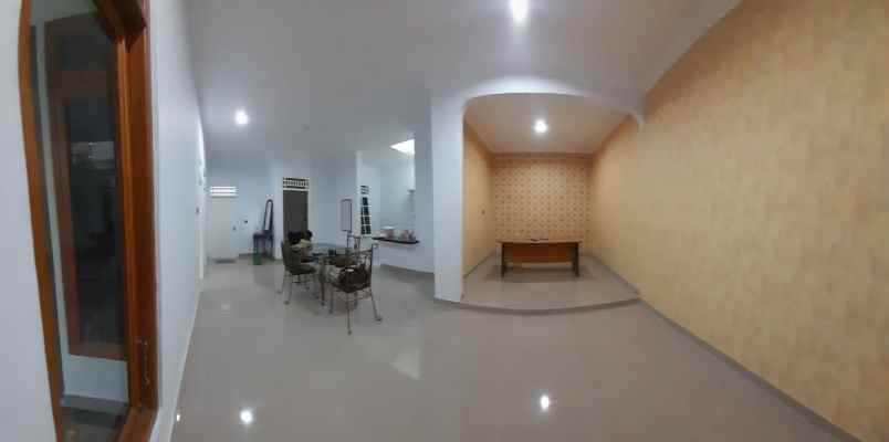 dijual rumah pondok kopi