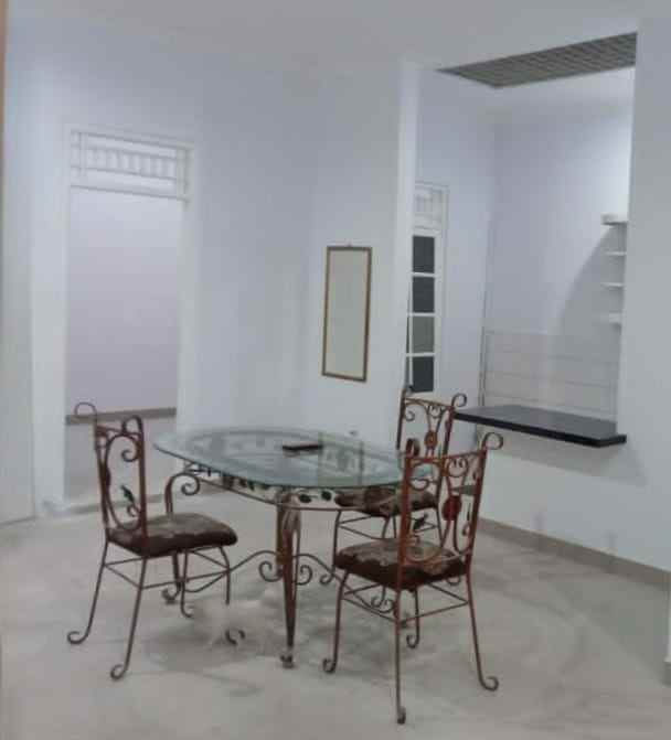 dijual rumah pondok kopi