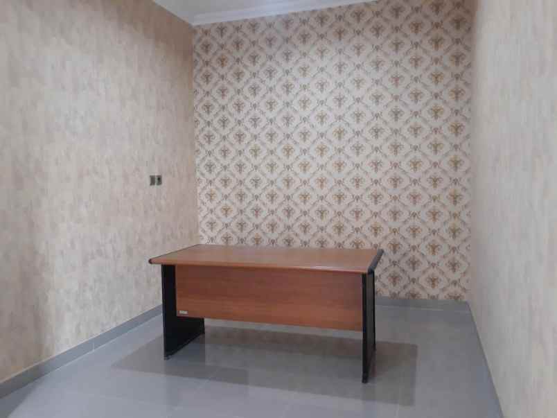 dijual rumah pondok kopi