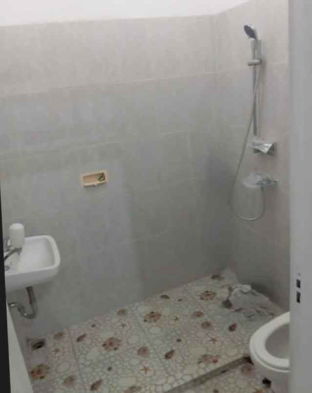 dijual rumah pondok kopi