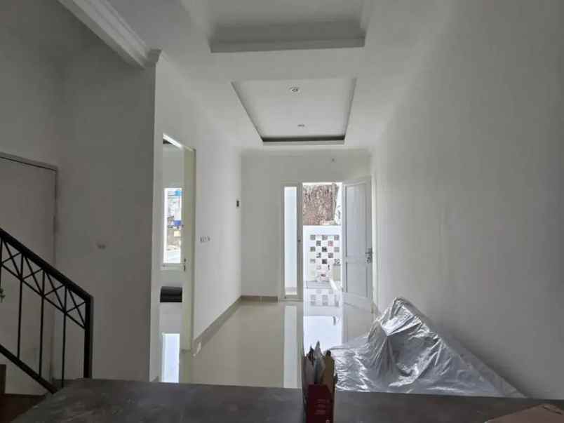 dijual rumah pondok kopi