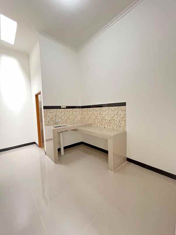 dijual rumah pondok ungu permai kota bekasi